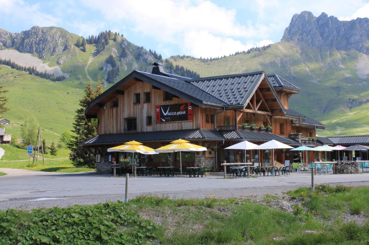 Chalet Hotel Vaccapark Praz de Lys Exteriör bild
