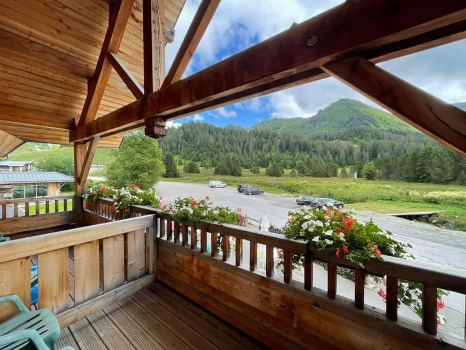 Chalet Hotel Vaccapark Praz de Lys Exteriör bild